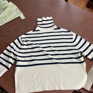 GAP. Striped sweater. Navy and cream.